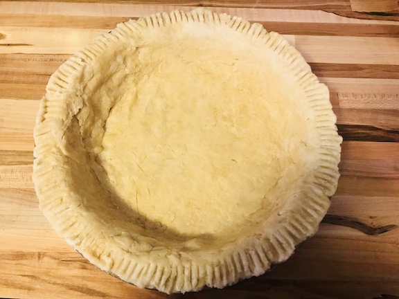 Homemade pie crust that is flaky, buttery and melt's in your mouth is amazing. Making pie crust is easy and it only has 4 ingredients. This will be the best pie recipe you ever make. #Homemade #Amazing #Flaky #PieCrust #Recipe #Thanksgiving #ThanksgivingPie 