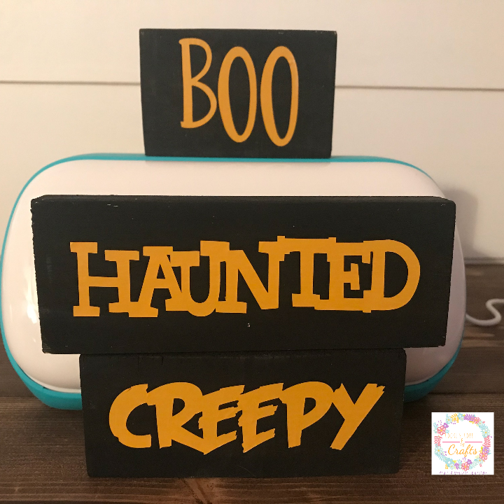 Making Small Wooden Signs with the wood and vinyl using the Cricut Joy