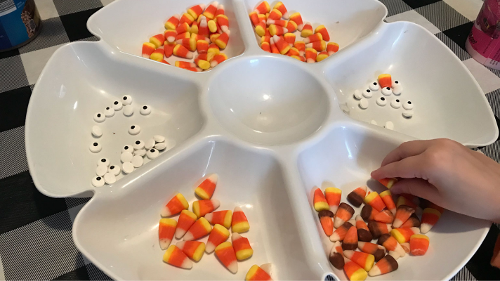 Candy tray for the turkey cupcakes