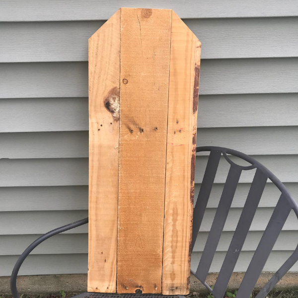 Pallet wood tomato the wood coffin shaped sign
