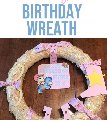 Welcome the Sheriff Callie Birthday Guest with this adorable pink wreath decoration. This DIY decoration is perfect for a toddler who loves Sheriff Callie, Disney Junior and the wild west. #DisneyJunior #KidsBirthday #Cowgirl #SheriffCallie #Wreath #DIY