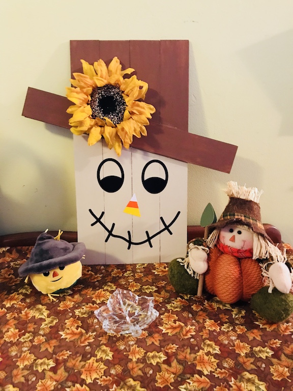 DIY Reversible Scarecrow 