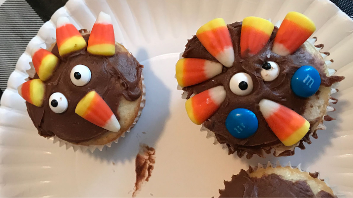 Easy Turkey Cupcake Desserts with Kids