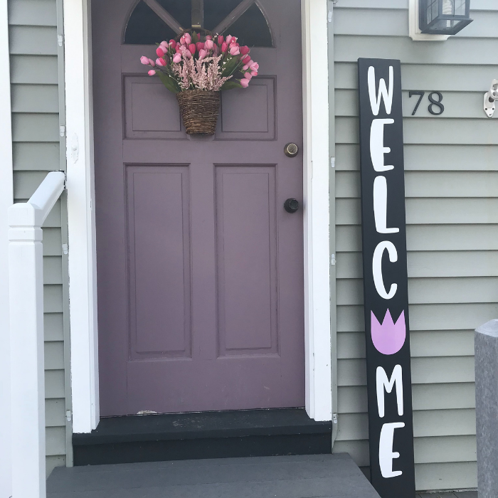 Spring Vertical Welcome Sign